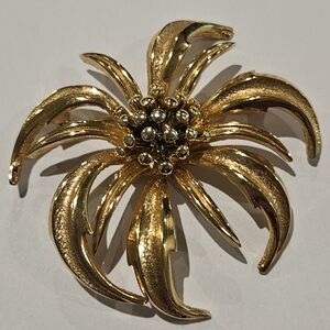 Vintage Marboux by Marcel Boucher Chrysanthemum brooch